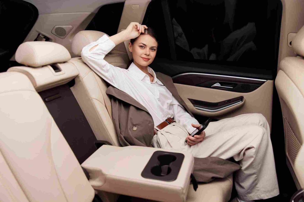 Dubai Rental Car Luxury: Explore the City with Style and Freedom